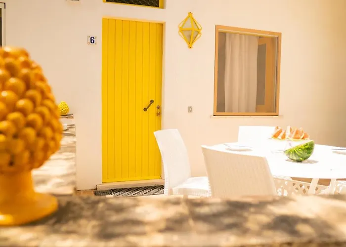 Semesterbostad Villaggio Placido