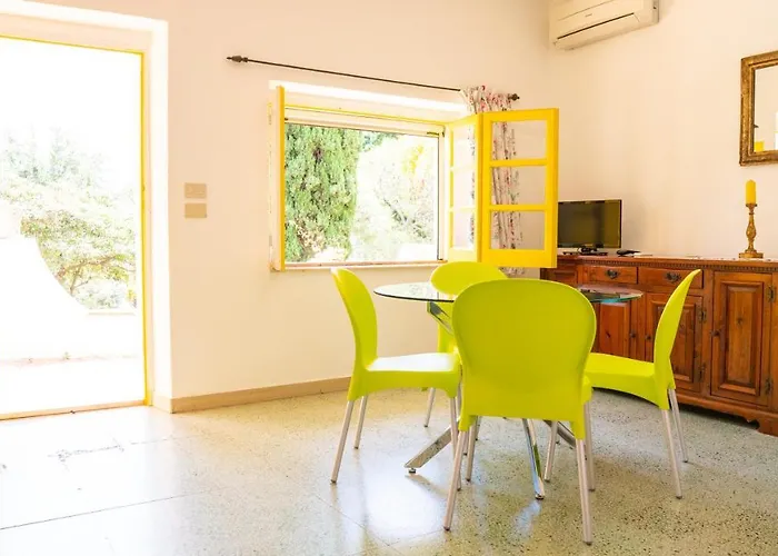 Semesterbostad Villaggio Placido Taormina