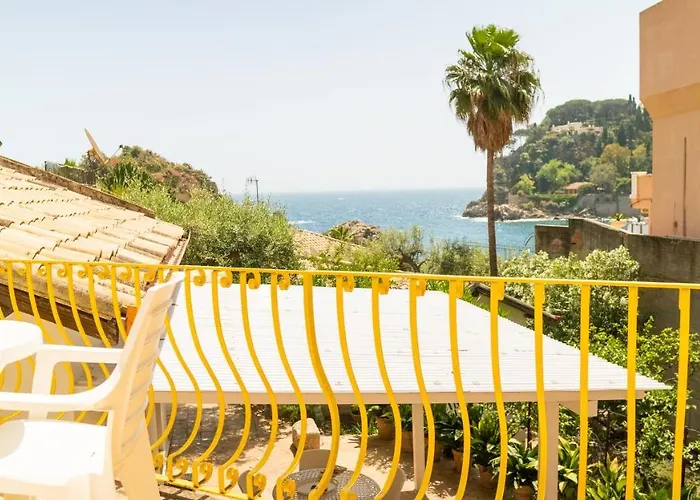 Semesterbostad Villaggio Placido