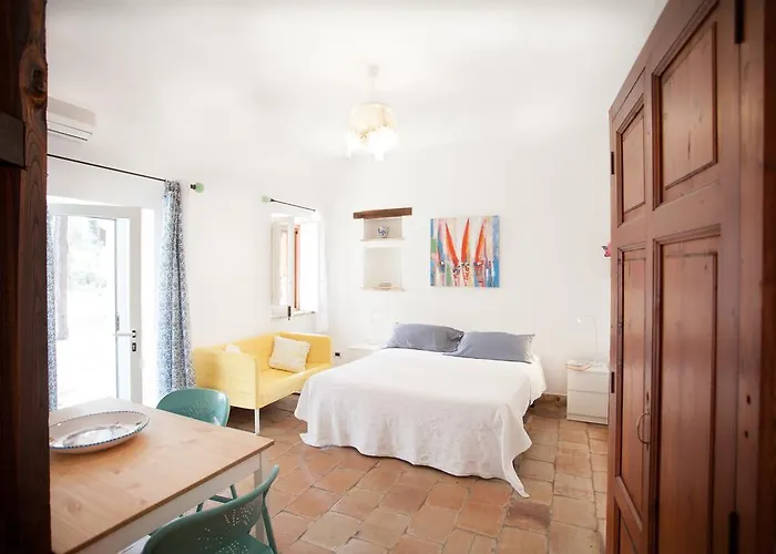 Semesterbostad Villaggio Placido